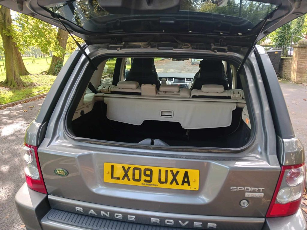 2009 Landrover Rangerove sport V8